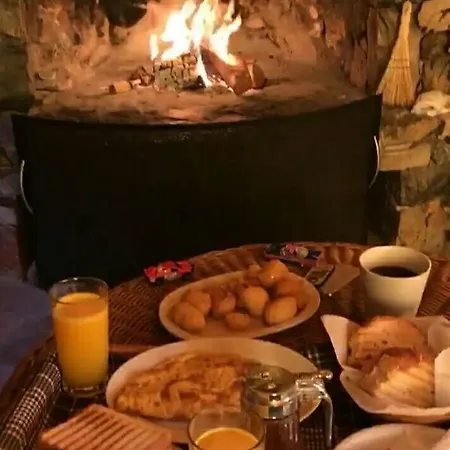 Ermis Katafigio אנו טריקאלה