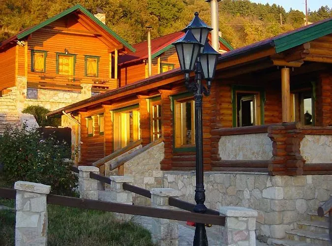 Chalé Ermis Katafigio Ano Trikala